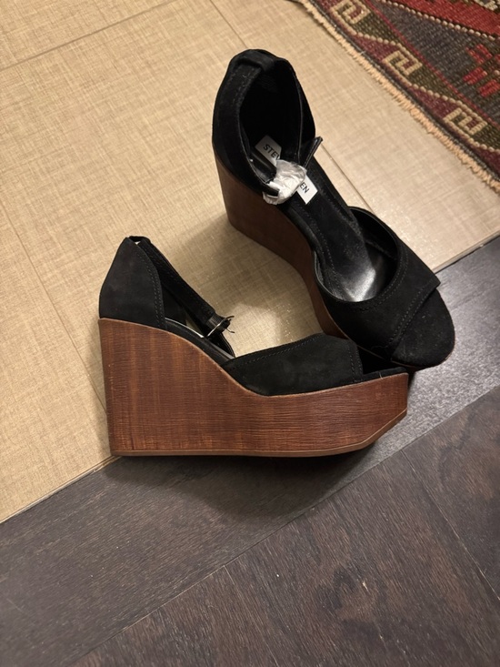 Steve Madden Shoes - Steve Madden Black Suede Wedge Sandals with Wood-Look Platform NWOT
